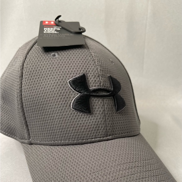 Men’s  M/L Pitch Gray / Black Under Armour Cap - Picture 2 of 10